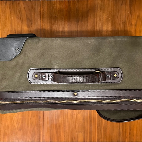 Filson 291 Rugged Twill Check-In Two Wheeled Rolling Suitcase - Otter Green - Picture 8 of 11